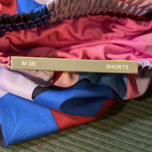 Girl’s all in motion shorts. NWT size Medium - Picture 2 of 5